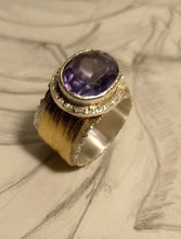 Carica l'immagine nel visualizzatore di Gallery, Anello fascia con ametista