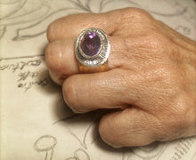 Carica l'immagine nel visualizzatore di Gallery, Anello fascia con ametista