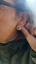 Carica l'immagine nel visualizzatore di Gallery, Orecchini Spirale