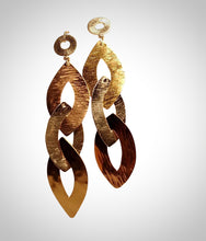 Load image into Gallery viewer, Orecchini Tricolore "Almendra"