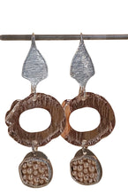 Load image into Gallery viewer, Orecchini tondi granulazione