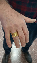 Carica l'immagine nel visualizzatore di Gallery, Anello fascia guayabera