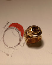 Load image into Gallery viewer, Anello fascia in bronzo e pietra Quarzo fumè