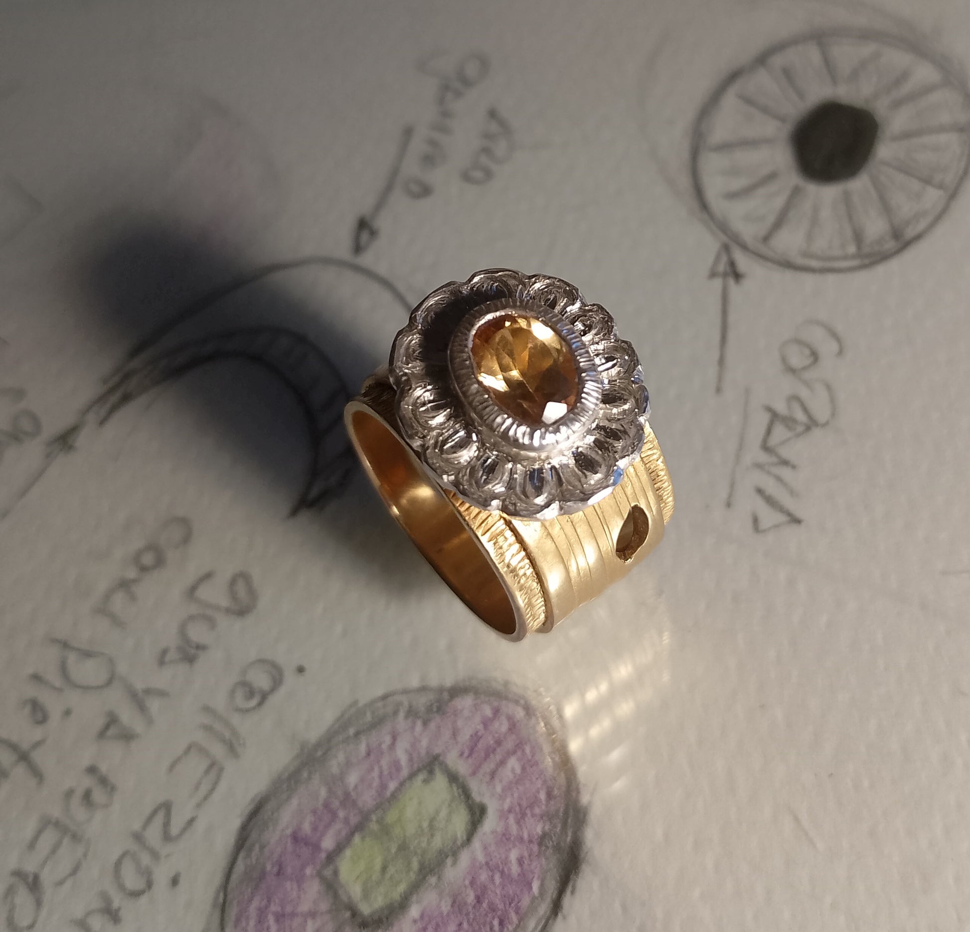 Anello fascia citrino