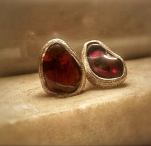 Load image into Gallery viewer, &quot;Orecchini Salsa Roja - Granato Cubano e Argento
