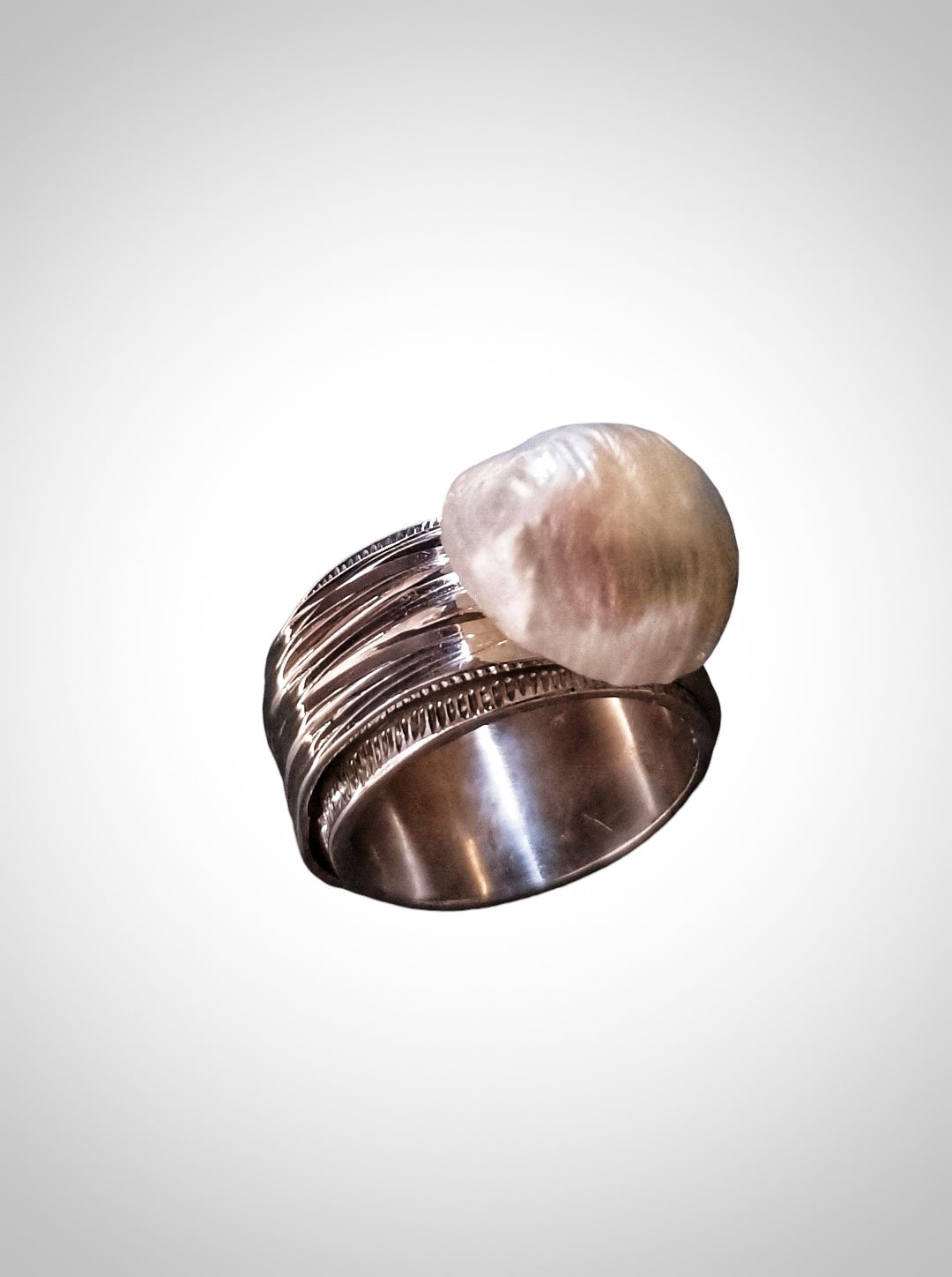 Anello  Fascia con perla di fiume