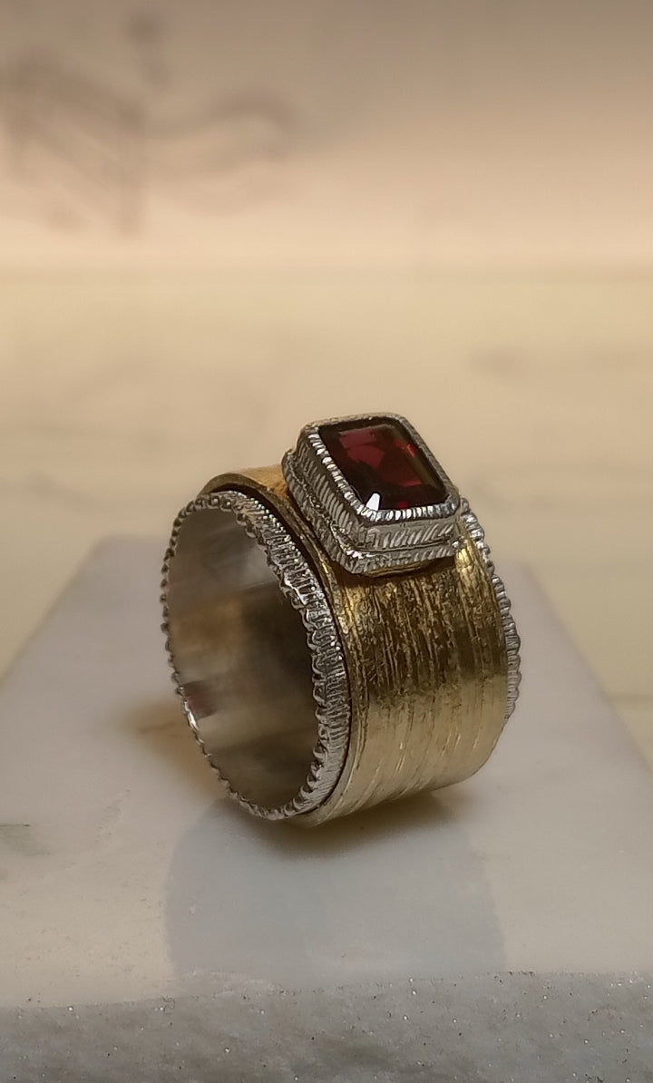 Natural Garnet Band Ring – Plated Bronze and Silver | Handmade